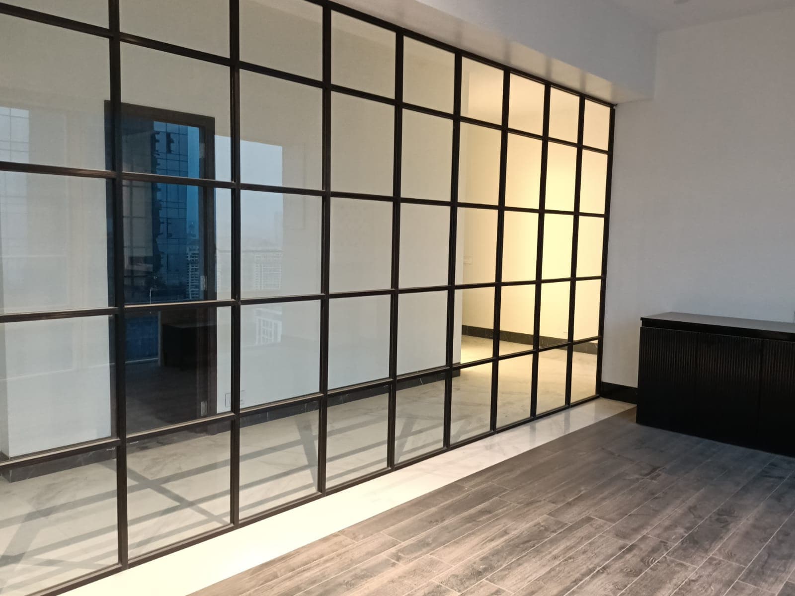 Stunning 4 Bhk in Indiabulls Blu view 5