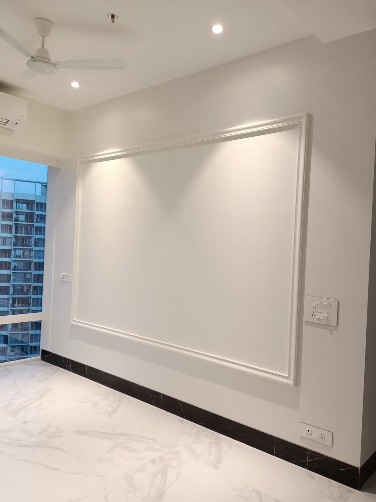 Stunning 4 Bhk in Indiabulls Blu view 8
